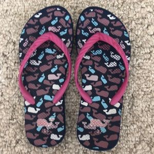 Girls Vineyard Vine flip flops size 13
